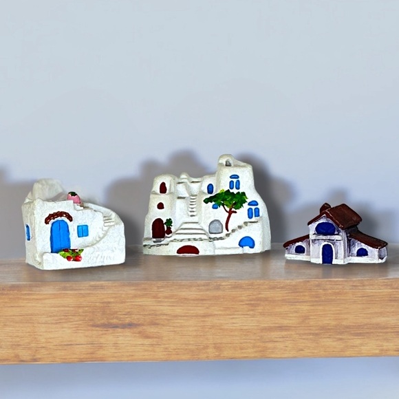 Vintage Greek Alabaster Village Miniature Houses Hand Made in Greece Set of 3 - Picture 1 of 16